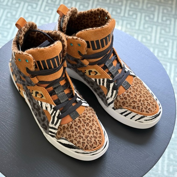 PUMA Madbury Club x Future Trinomic Slipstream Lite Sneakers - Picture 1 of 10